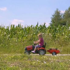 Дитячий трактор на педалях з причепом Falk 961B CASE IH (колір - червоний)